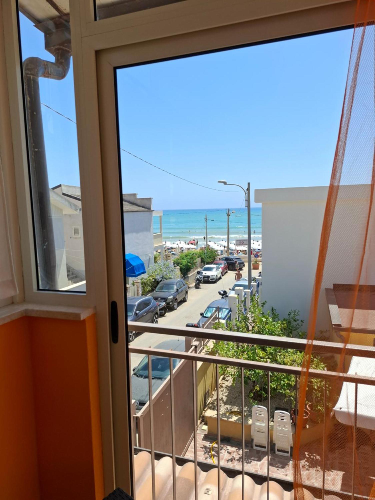 ריאלמונטה Casa Vacanze Villa Melina מראה חיצוני תמונה